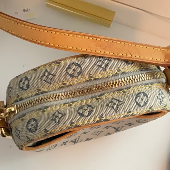 Louis Vuitton Mini Monogram Jeanne PM Blue. Good used condition.100% authentic - Picture 4 of 10